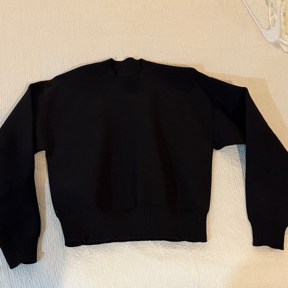 Lululemon Black Long Sleeve Active Top